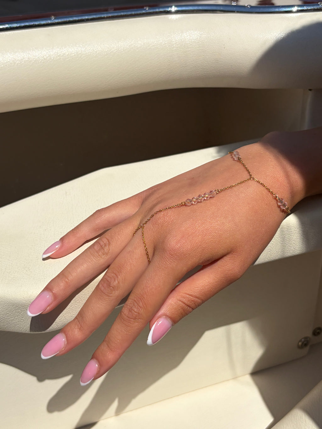 Capri hand chain roze - gold plated